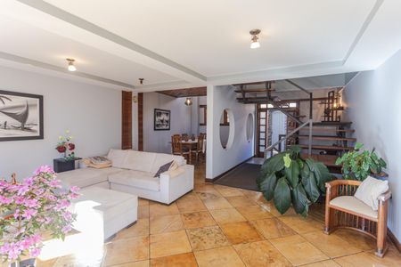 Casa à venda com 4 quartos, 375m² em São Lucas, Belo Horizonte