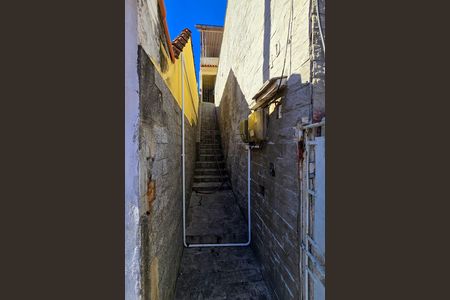 Entrada de casa para alugar com 3 quartos, 70m² em Vila Iara, São Gonçalo