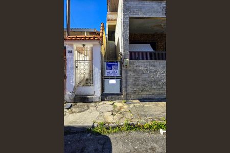 Entrada + placa de casa para alugar com 3 quartos, 70m² em Vila Iara, São Gonçalo