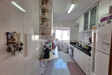 Cozinha de apartamento à venda com 2 quartos, 68m² em Vila Valparaíso, Santo André