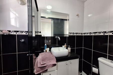 Apartamento para alugar com 68m², 2 quartos e 1 vaga Apartamento para alugar com 68m², 2 quartos e 1 vagaBanheiro da Suíte