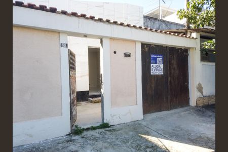 Casa para alugar com 90m², 3 quartos e sem vagaFachada