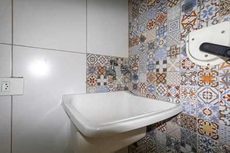 Cozinha e Área de Serviço de apartamento para alugar com 2 quartos, 47m² em Vila Silvia, São Paulo