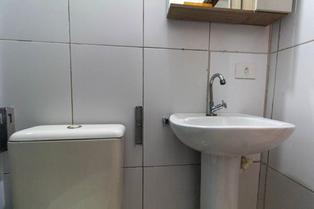 Banheiro de apartamento para alugar com 2 quartos, 47m² em Vila Silvia, São Paulo