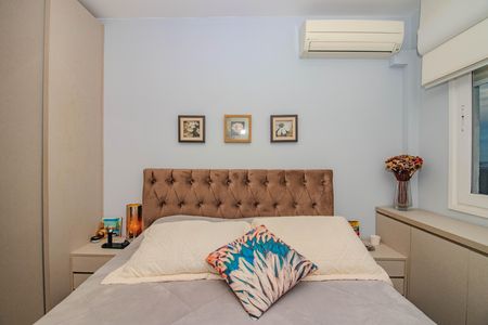 Suíte de apartamento à venda com 2 quartos, 73m² em Jardim Sabará, Porto Alegre