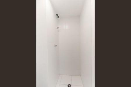 Banheiro de apartamento para alugar com 2 quartos, 32m² em Jardim Soares, São Paulo