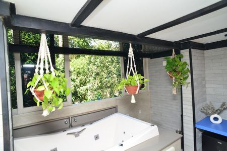 Studio para alugar com 32m², 1 quarto e 1 vaga Studio para alugar com 32m², 1 quarto e 1 vagaBanheira