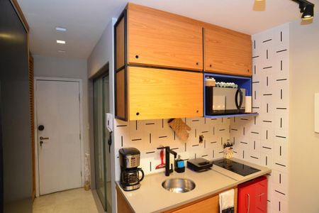 Studio para alugar com 32m², 1 quarto e 1 vaga Studio para alugar com 32m², 1 quarto e 1 vagaCozinha