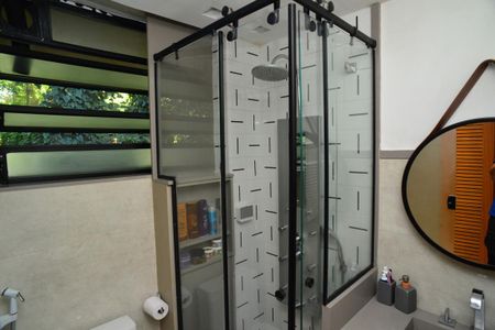 Studio para alugar com 32m², 1 quarto e 1 vaga Studio para alugar com 32m², 1 quarto e 1 vagaBanheiro