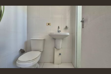 Apartamento para alugar com 65m², 3 quartos e 2 vagas Apartamento para alugar com 65m², 3 quartos e 2 vagasBanheiro da suíte