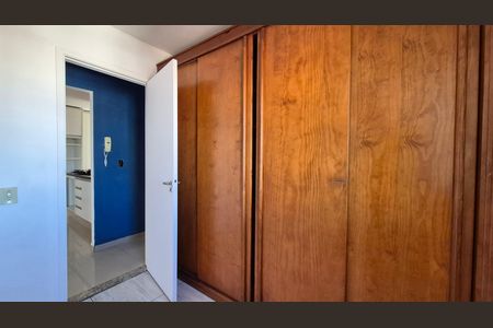 Apartamento para alugar com 65m², 3 quartos e 2 vagas Apartamento para alugar com 65m², 3 quartos e 2 vagasQuarto