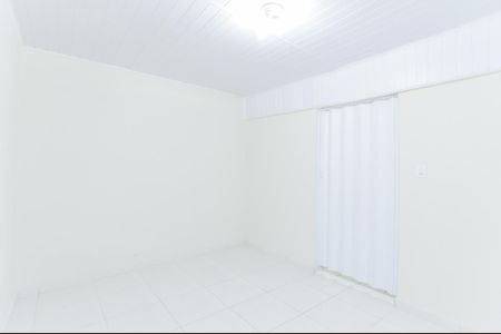 Quarto de casa para alugar com 1 quarto, 60m² em Vila Itapegica, Guarulhos