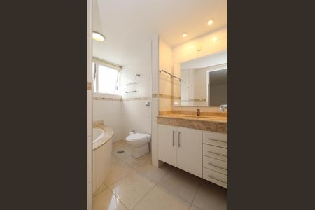 Apartamento para alugar com 112m², 3 quartos e 1 vagaBanheiro da Suíte 