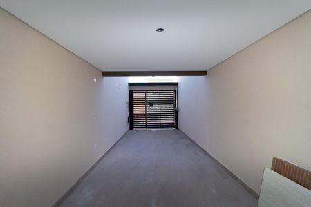 Garagem de casa à venda com 3 quartos, 160m² em Parque São Lucas, São Paulo
