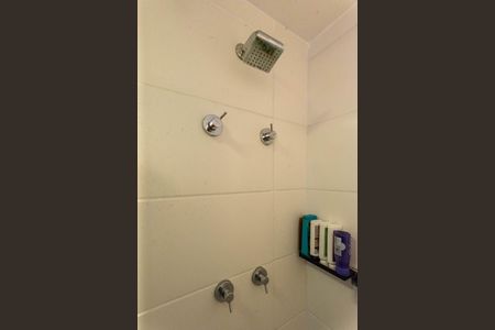 Apartamento à venda com 70m², 2 quartos e 1 vaga Apartamento à venda com 70m², 2 quartos e 1 vagaBanheiro da Suíte