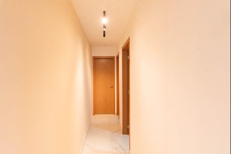 Apartamento à venda com 70m², 2 quartos e 1 vaga Apartamento à venda com 70m², 2 quartos e 1 vagaCorredor
