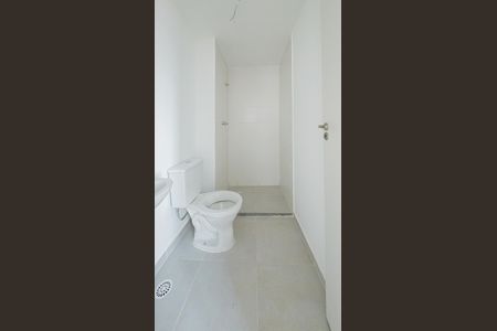 Banheiro de apartamento à venda com 2 quartos, 38m² em Vila Campanela, São Paulo