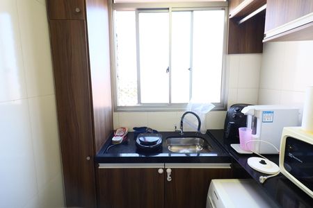Cozinha e Área de Serviço de apartamento para alugar com 2 quartos, 55m² em Jardim Roberto, Osasco