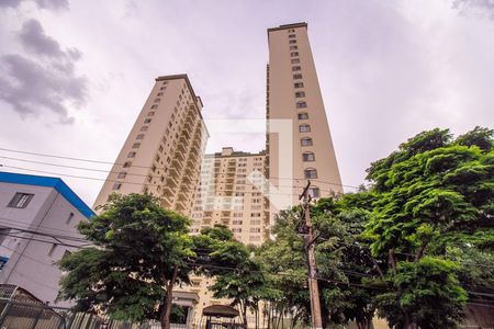 Apartamento à venda com 97m², 3 quartos e 1 vaga Apartamento à venda com 97m², 3 quartos e 1 vagaFachada