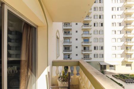 Apartamento à venda com 97m², 3 quartos e 1 vaga Apartamento à venda com 97m², 3 quartos e 1 vagaVaranda da Sala