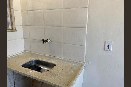Cozinha de kitnet/studio para alugar com 1 quarto, 36m² em Cavalcanti, Rio de Janeiro