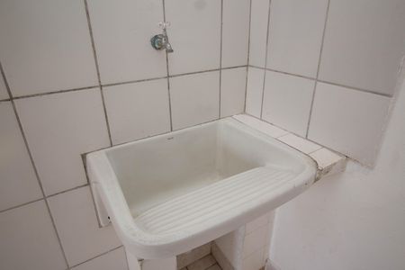 Área de Serviço de casa para alugar com 2 quartos, 140m² em Jardim Santo Elias, São Paulo