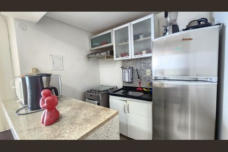 Cozinha  de apartamento para alugar com 1 quarto, 49m² em Corredor da Vitória, Salvador