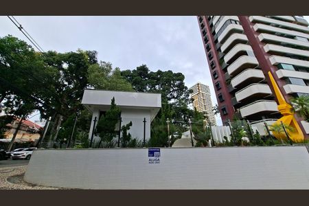 Fachada  de apartamento para alugar com 1 quarto, 49m² em Corredor da Vitória, Salvador
