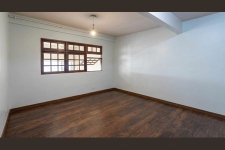 Casa à venda com 5 quartos, 160m² em Cajuru, Curitiba