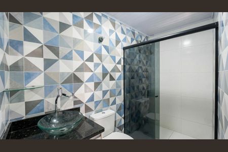 Banheiro de casa à venda com 5 quartos, 160m² em Cajuru, Curitiba