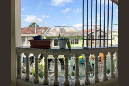 Varanda de casa à venda com 5 quartos, 160m² em Cajuru, Curitiba