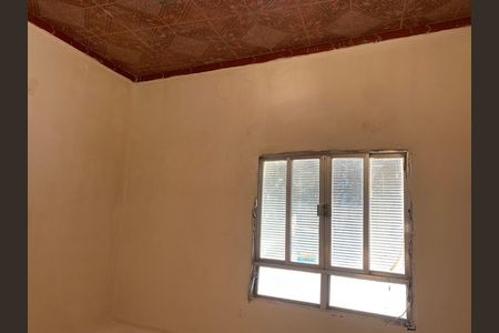 Casa para alugar com 70m², 2 quartos e sem vaga