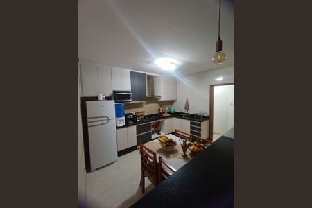 Cozinha de casa à venda com 5 quartos, 300m² em Artur Alvim, São Paulo