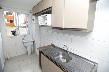 Cozinha de apartamento para alugar com 2 quartos, 54m² em Santa Isabel, Viamão