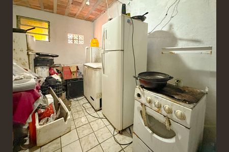 Cozinha de casa para alugar com 1 quarto, 320m² em Jardim Santiago, São José