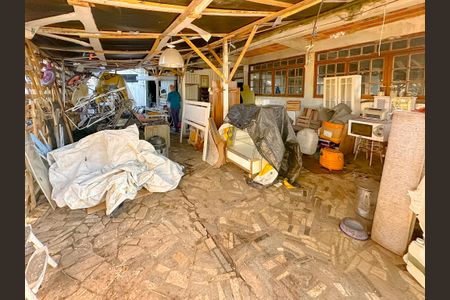 Garagem de casa para alugar com 1 quarto, 320m² em Jardim Santiago, São José