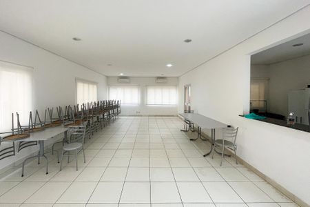 Apartamento para alugar com 45m², 2 quartos e 1 vagaÁrea comum - Salão de festas