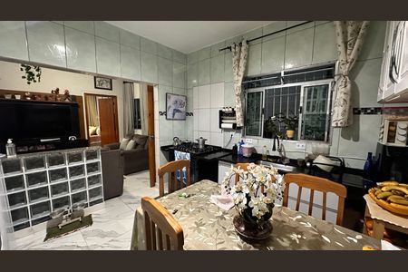 Casa para alugar com 2 quartos, 108m² em Vila Santana, São Paulo