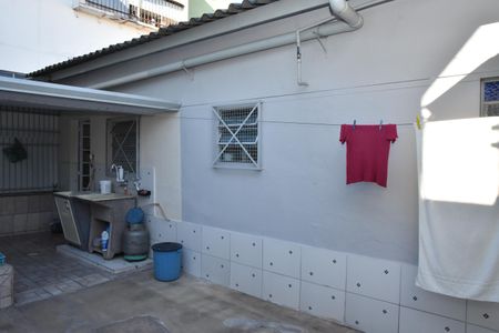 Casa à venda com 220m², 5 quartos e 1 vaga Casa à venda com 220m², 5 quartos e 1 vagafachada da casa 3