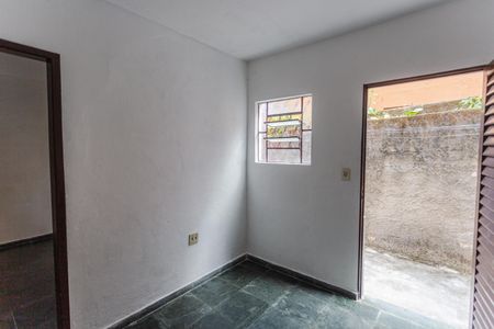 Sala de kitnet/studio para alugar com 2 quartos, 65m² em Aparecida, Belo Horizonte