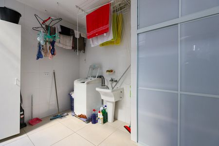 Apartamento à venda com 200m², 2 quartos e 3 vagas Apartamento à venda com 200m², 2 quartos e 3 vagasCasa 2