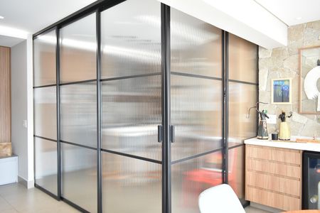 Cozinha de apartamento à venda com 3 quartos, 130m² em Mirandópolis, São Paulo