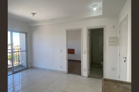 Sala de kitnet/studio para alugar com 1 quarto, 36m² em Presidente Altino, Osasco