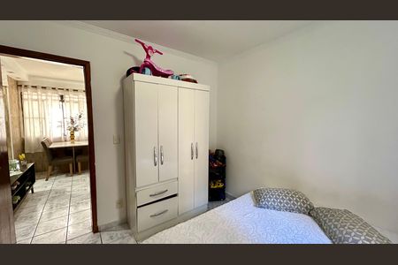 Quarto 1 de apartamento à venda com 2 quartos, 53m² em Jardim Flor da Montanha, Guarulhos