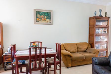 Apartamento à venda com 79m², 2 quartos e 1 vaga