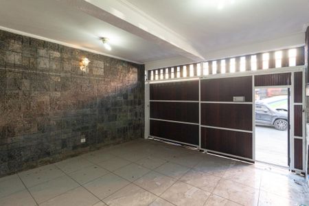 Garagem de casa à venda com 3 quartos, 179m² em Veloso, Osasco