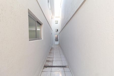 Quintal de casa à venda com 3 quartos, 179m² em Veloso, Osasco