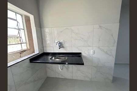 Cozinha de apartamento para alugar com 2 quartos, 50m² em Quintino Bocaiúva, Rio de Janeiro