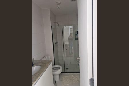 Banheiro de apartamento para alugar com 1 quarto, 41m² em Umuarama, Osasco