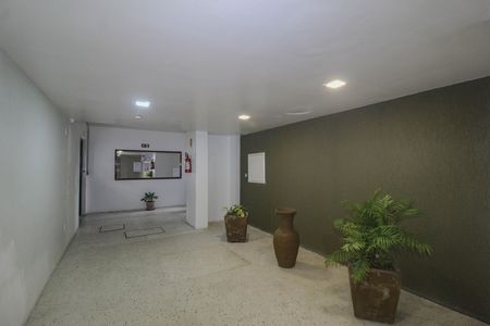 Hall de entrada de apartamento à venda com 1 quarto, 47m² em Tristeza, Porto Alegre